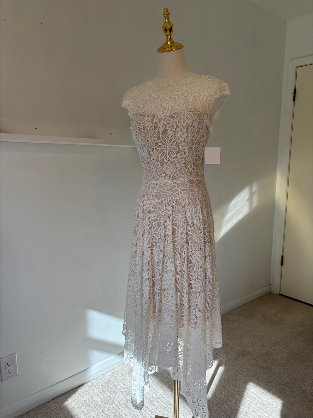David's Bridal High Neck Lace
Asymmetrical Wedding Dress 6 NWT